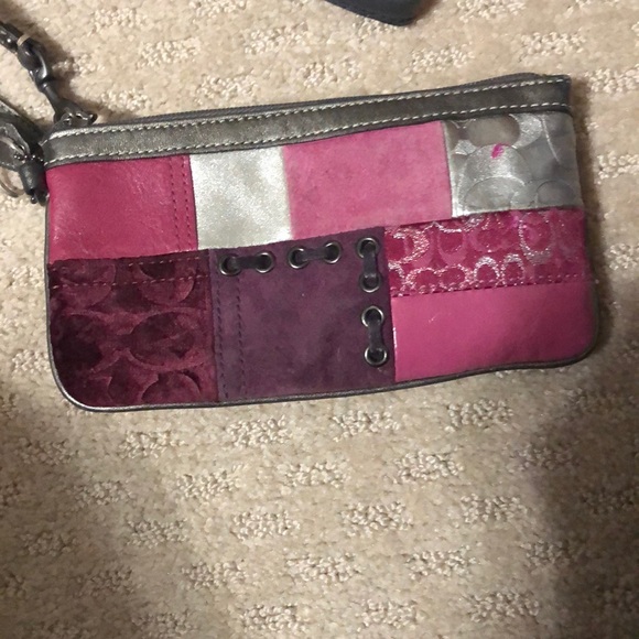 Coach Handbags - Coach wallet🟡
